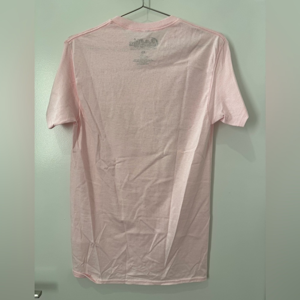 Sailor Moon Pink T-Shirt - Picture 2 of 3